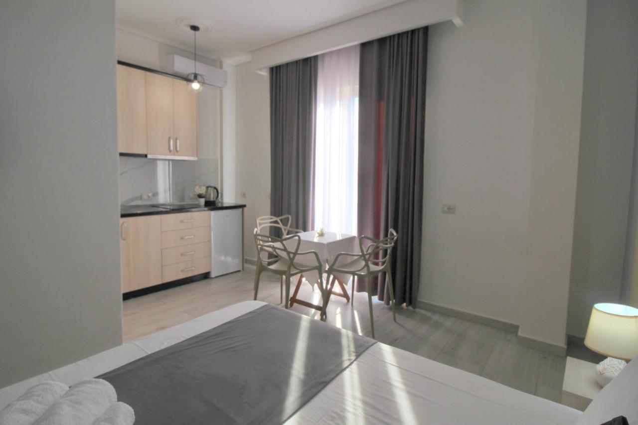 Vision 4 Ksamil Villa Apartments And Rooms Eksteriør billede