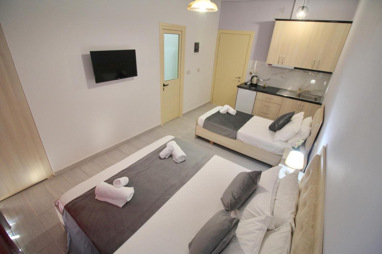 Vision 4 Ksamil Villa Apartments And Rooms Eksteriør billede