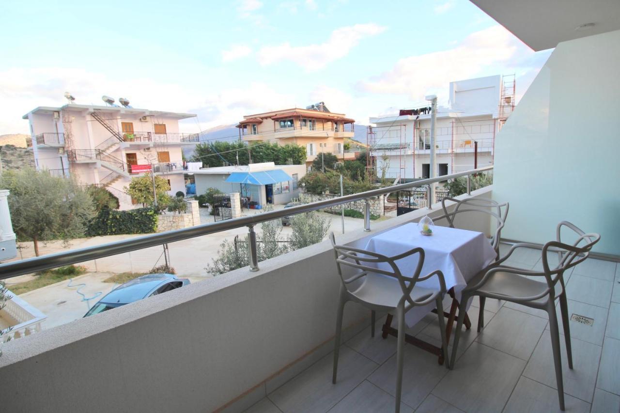 Vision 4 Ksamil Villa Apartments And Rooms Eksteriør billede